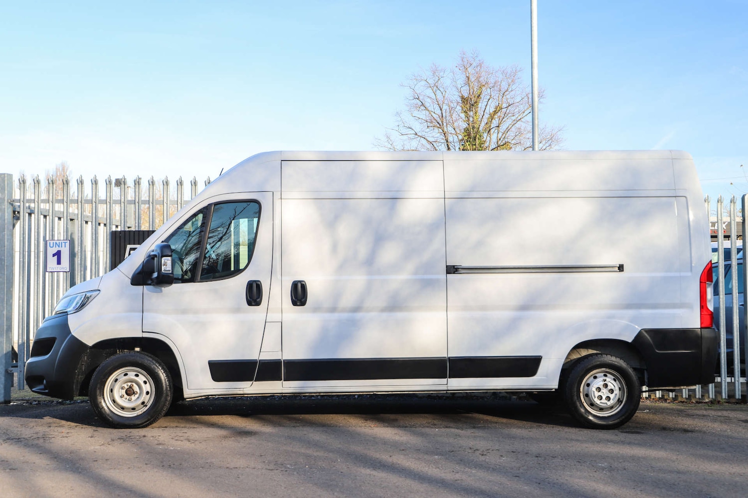 Used Vauxhall Movano 2023 for sale - 76895861: Photo 2