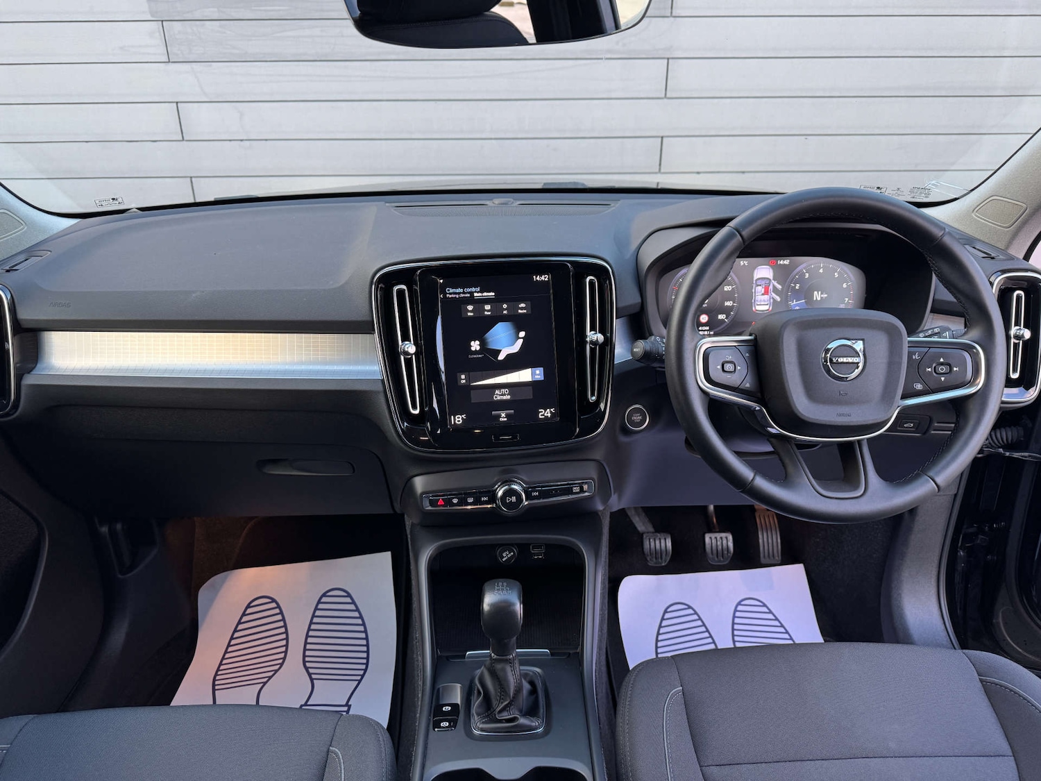 Used Volvo XC40 2022 for sale - 76895846: Photo 15