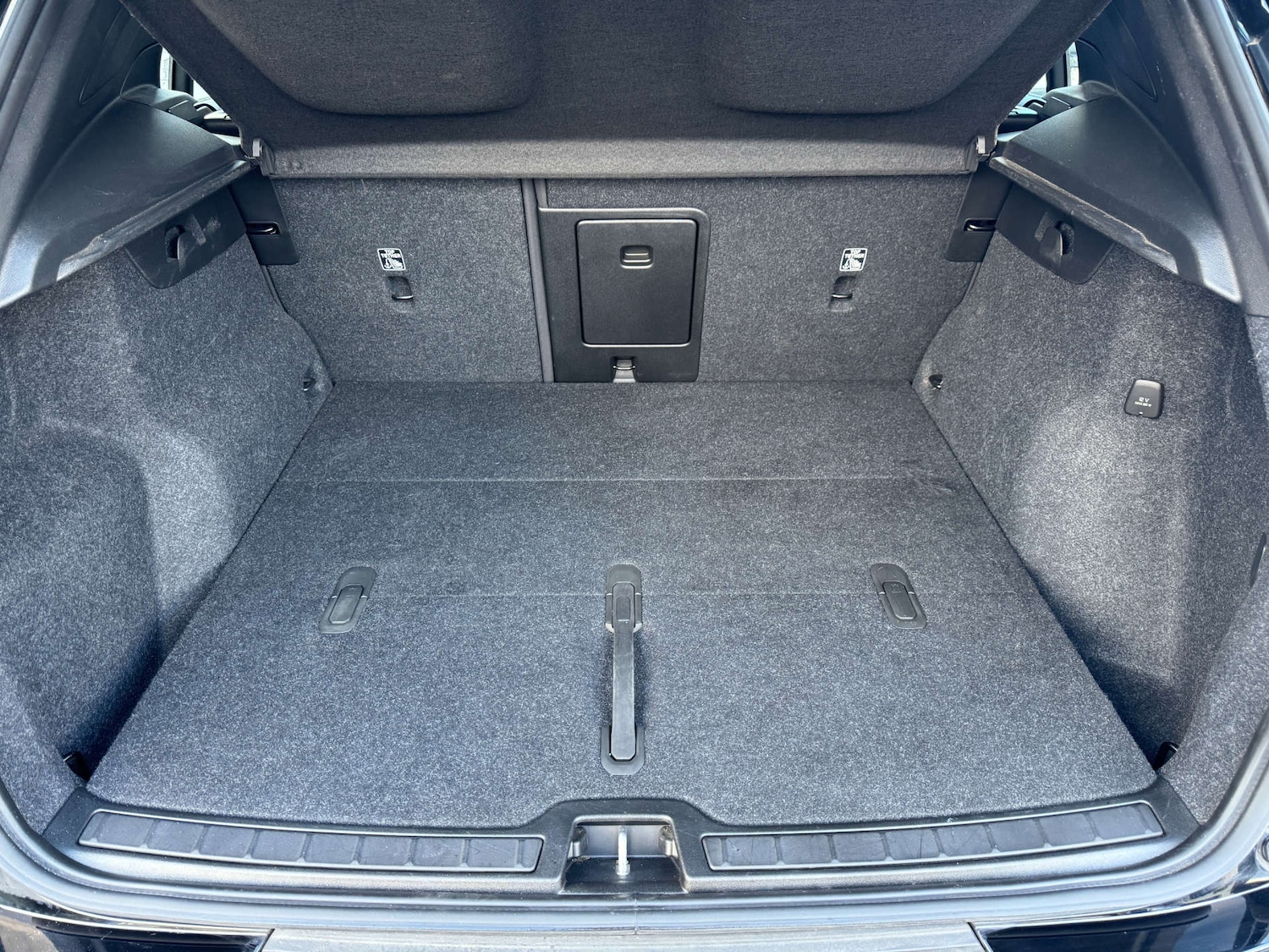 Used Volvo XC40 2022 for sale - 76895846: Photo 18