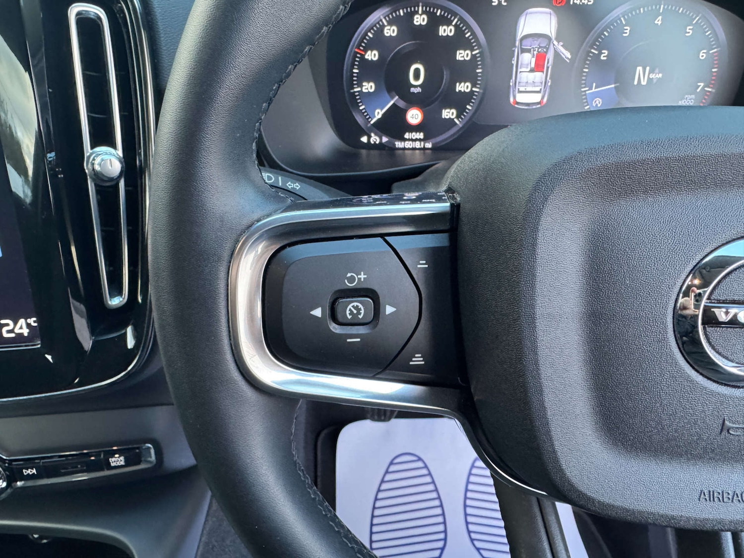 Used Volvo XC40 2022 for sale - 76895846: Photo 23