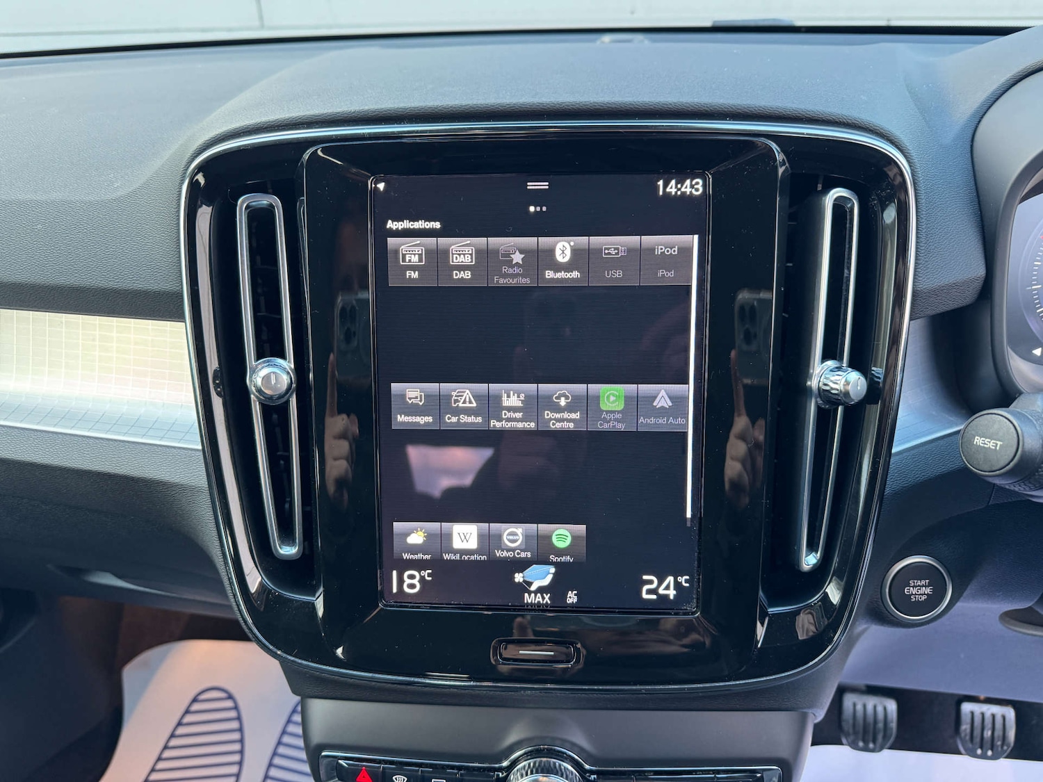 Used Volvo XC40 2022 for sale - 76895846: Photo 25