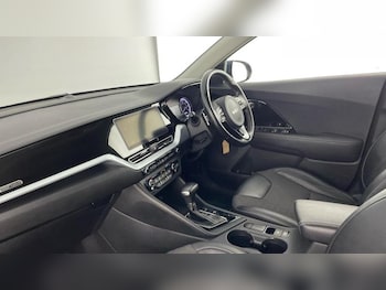 Used Kia Niro 2021 for sale - 76394168: Photo