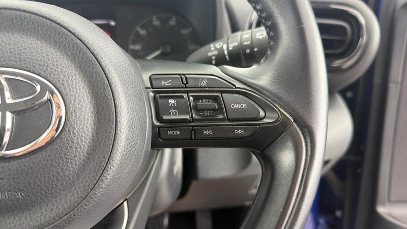 Used Toyota Yaris 2023 for sale - 76908656: Photo 23