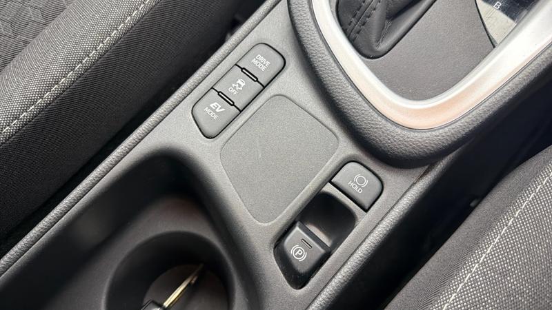 Used Toyota Yaris 2023 for sale - 76908656: Photo 25