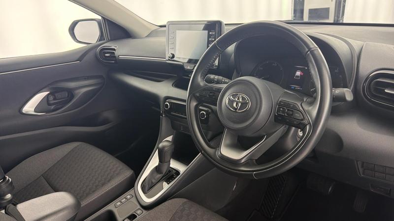 Used Toyota Yaris 2023 for sale - 76908656: Photo 6