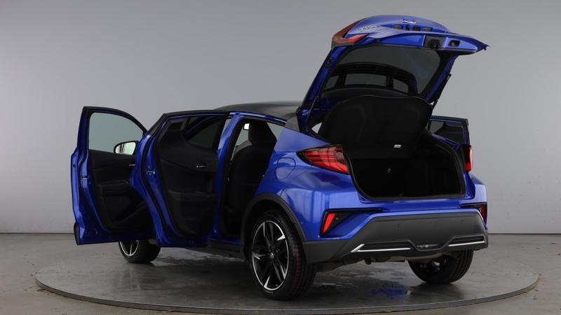 Used Toyota C-HR 2021 for sale - 76819126: Photo 11