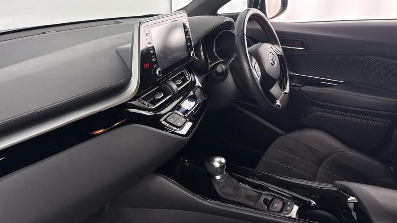 Used Toyota C-HR 2021 for sale - 76819126: Photo 2