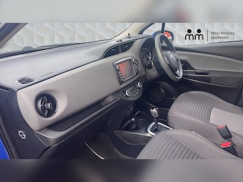 Used Toyota Yaris 2017 for sale - 79509706: Photo