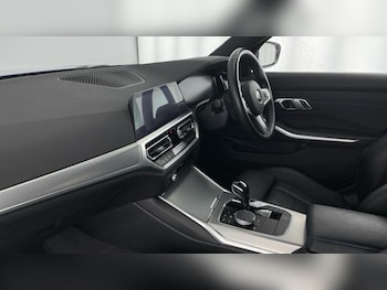 Used BMW 3 Series 2020 for sale - 76382268: Photo