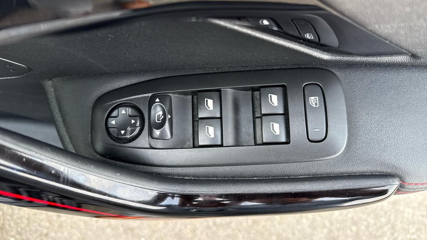 Used Peugeot 2008 2019 for sale - 77778589: Photo 23