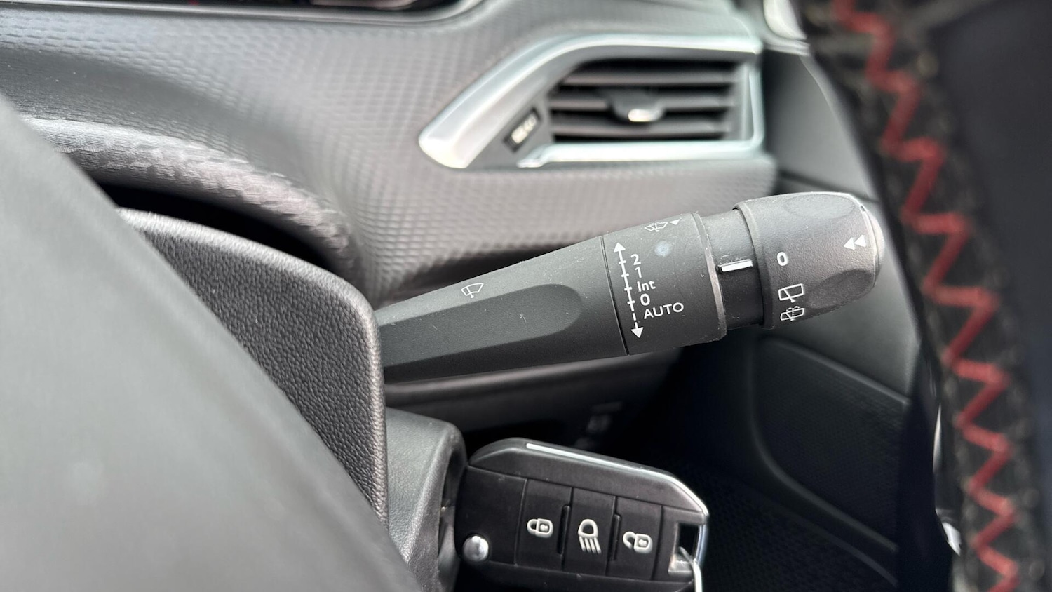 Used Peugeot 2008 2019 for sale - 77778589: Photo 27