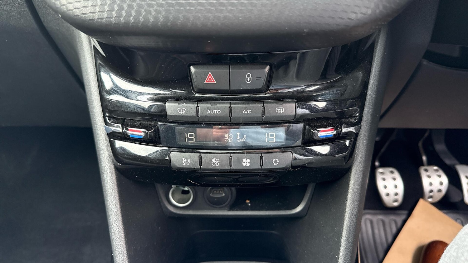 Used Peugeot 2008 2019 for sale - 77778589: Photo 35