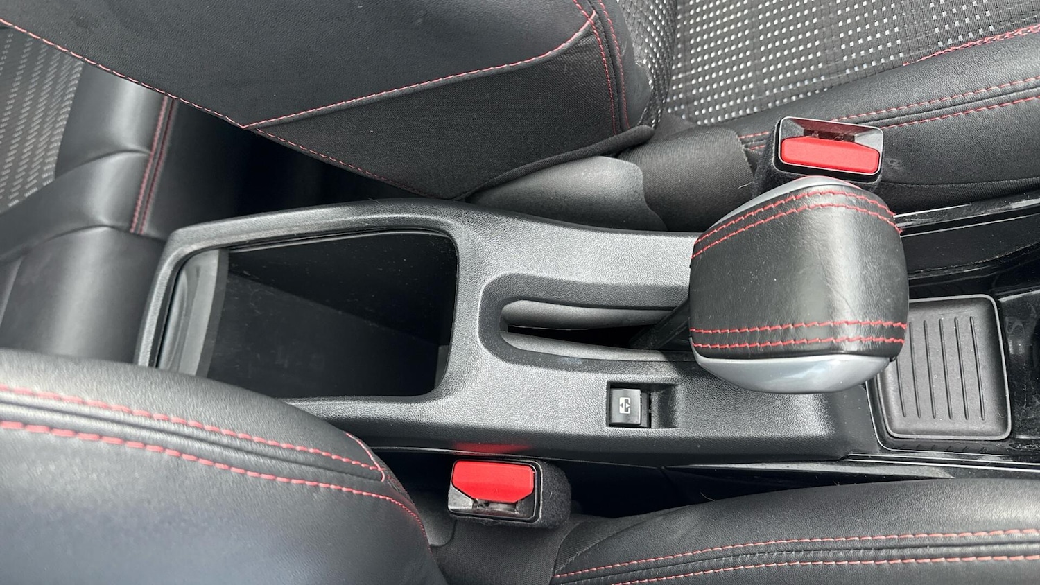 Used Peugeot 2008 2019 for sale - 77778589: Photo 44