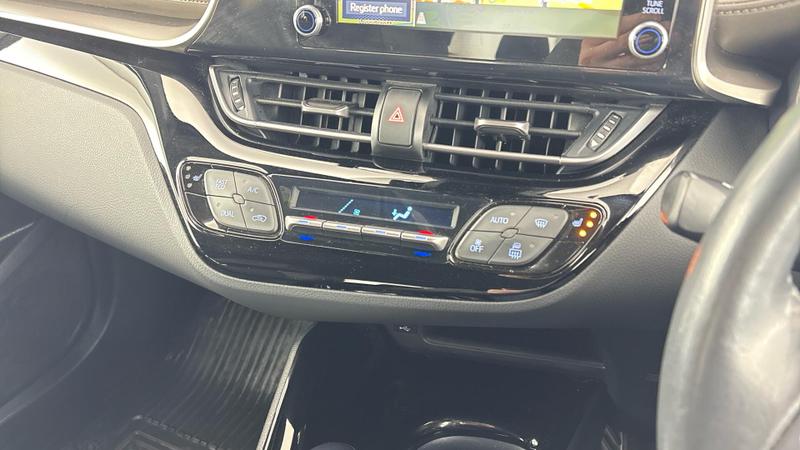 Used Toyota C-HR 2021 for sale - 76908653: Photo 12