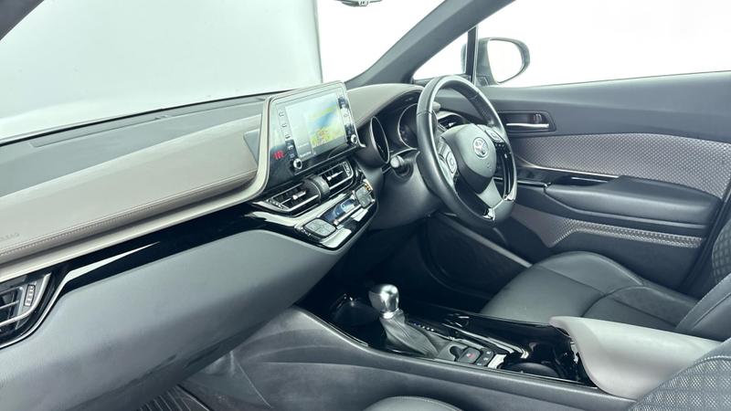 Used Toyota C-HR 2021 for sale - 76908653: Photo 2