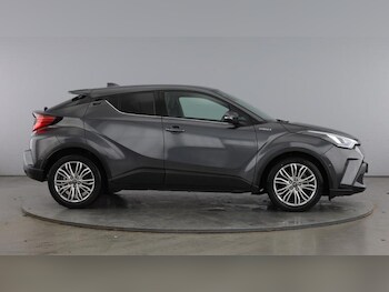 Used Toyota C-HR 2021 for sale - 76908653: Photo