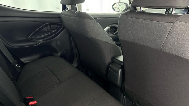 Used Toyota Yaris 2022 for sale - 77427271: Photo 17