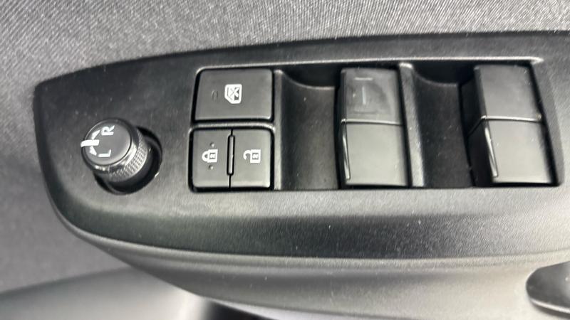 Used Toyota Yaris 2022 for sale - 77427271: Photo 55