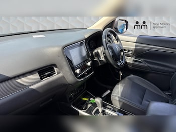 Used Mitsubishi Outlander 2020 for sale - 78862194: Photo