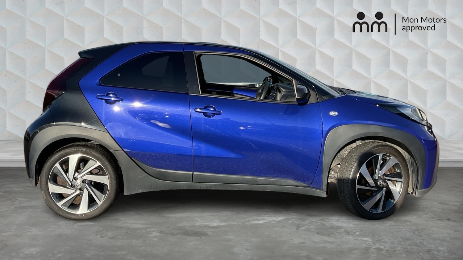 Used Toyota Aygo X 2023 for sale - 77602852: Photo 4