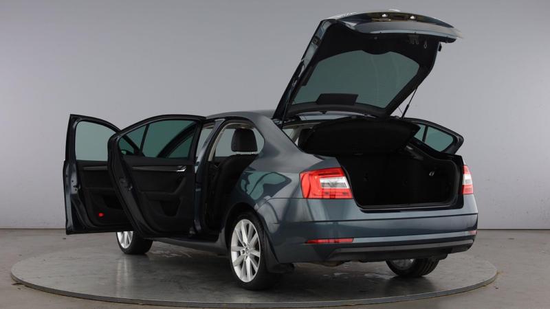 Used Skoda Octavia 2017 for sale - 76908571: Photo 11
