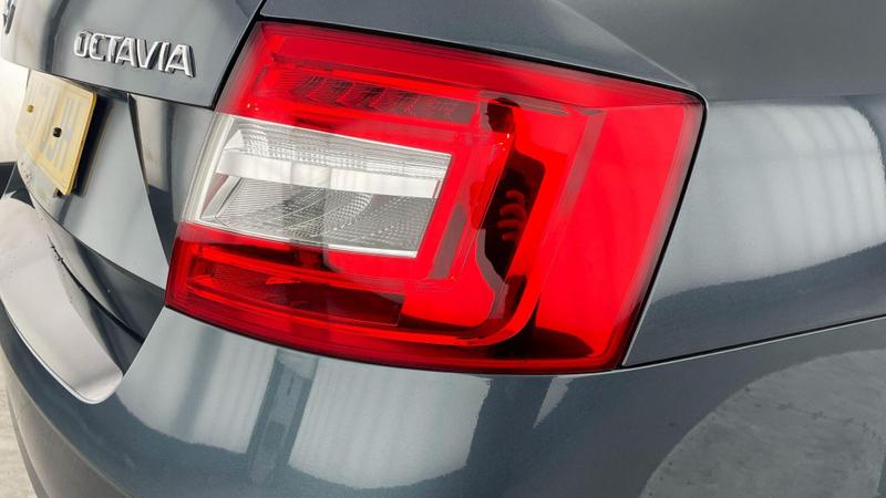 Used Skoda Octavia 2017 for sale - 76908571: Photo 28