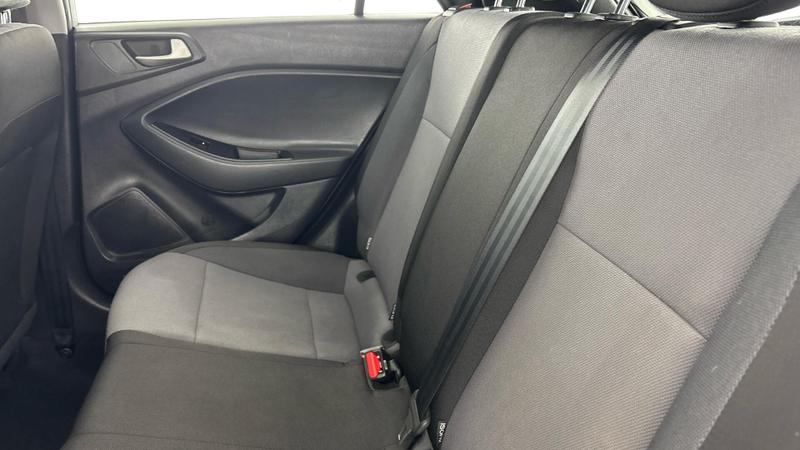 Used Hyundai i20 2020 for sale - 76908660: Photo 31