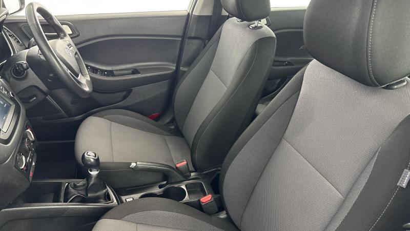 Used Hyundai i20 2020 for sale - 76908660: Photo 32