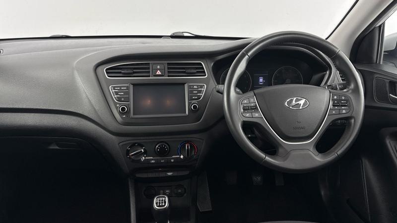 Used Hyundai i20 2020 for sale - 76908660: Photo 8