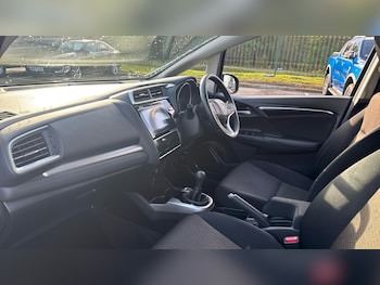 Used Honda Jazz 2017 for sale - 77504946: Photo