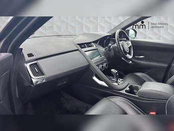 Used Jaguar E-Pace 2019 for sale - 77515755: Photo