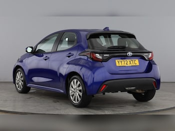 Used Toyota Yaris 2023 for sale - 77504951: Photo