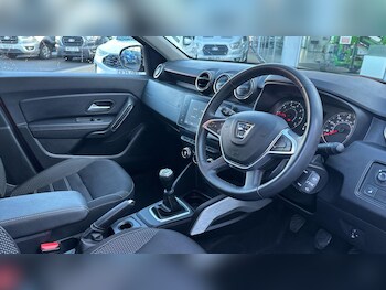 Used Dacia Duster 2022 for sale - 77602903: Photo