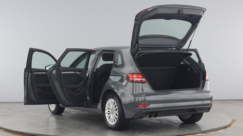 Used Audi A3 2018 for sale - 76534394: Photo 11