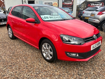 Used Volkswagen Polo 2013 for sale - 76478119: Photo