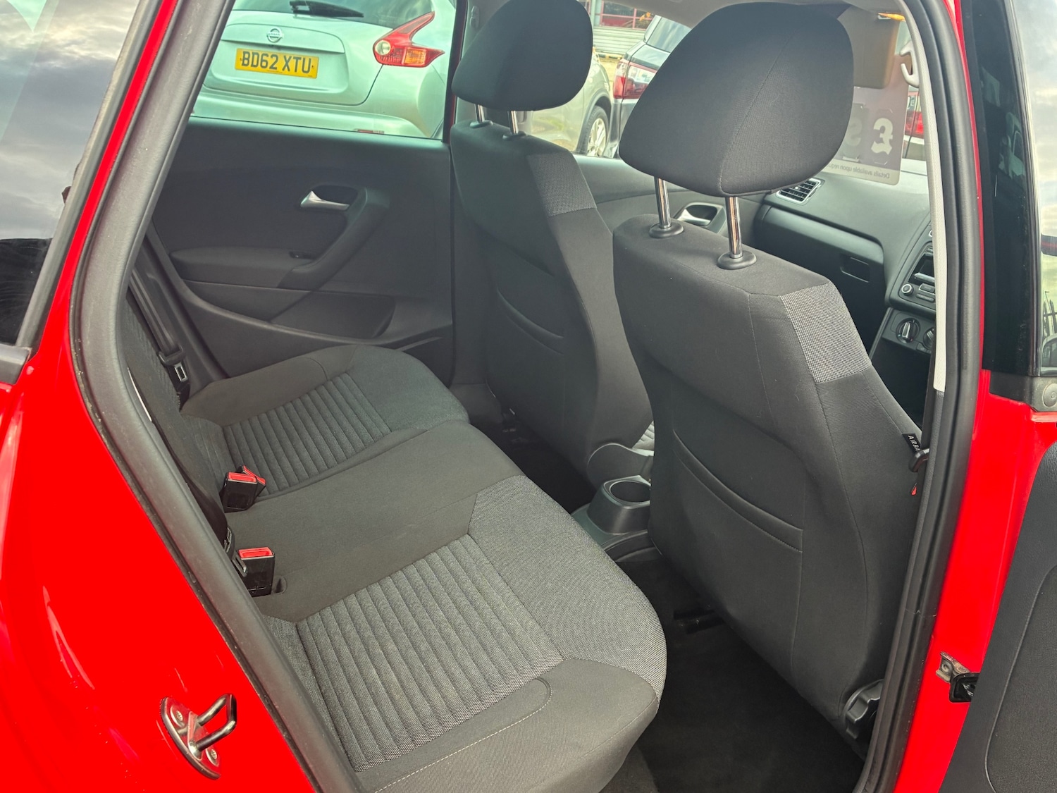 Used Volkswagen Polo 2013 for sale - 76478119: Photo 6