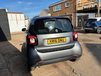 Used smart fortwo 2016 for sale - 79128972: Photo