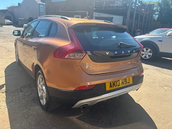 Used Volvo V40 2013 for sale - 78456574: Photo