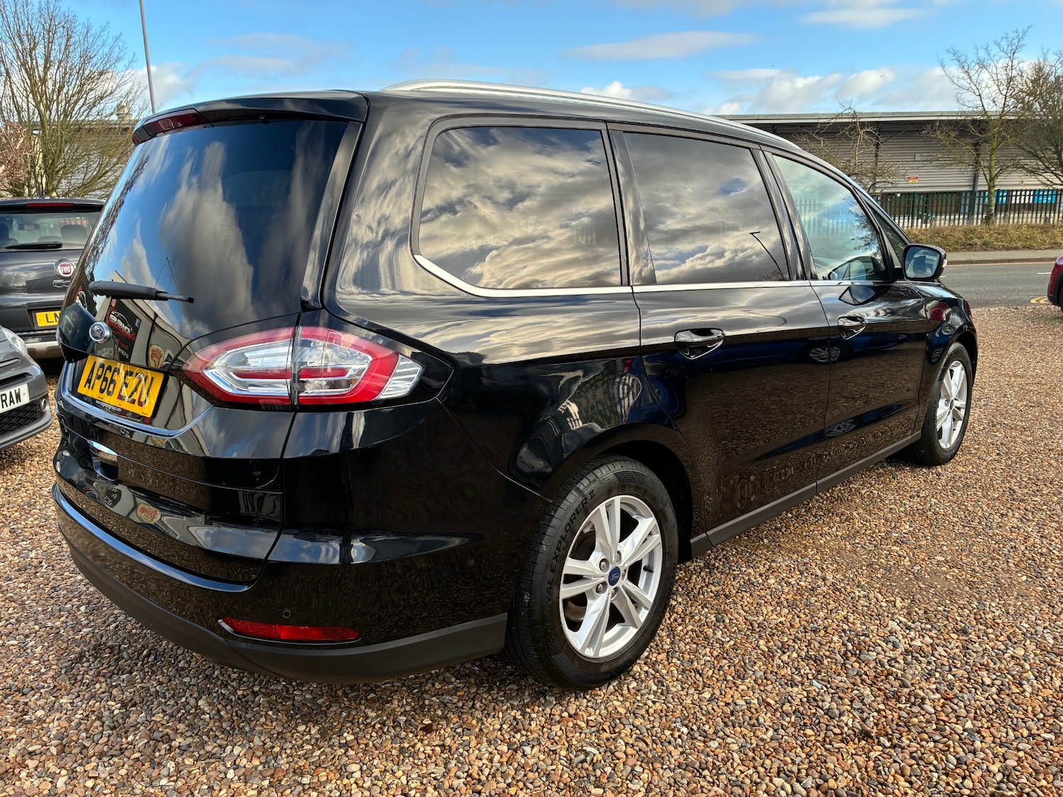 Used Ford Galaxy 2017 for sale - 77159849: Photo 4
