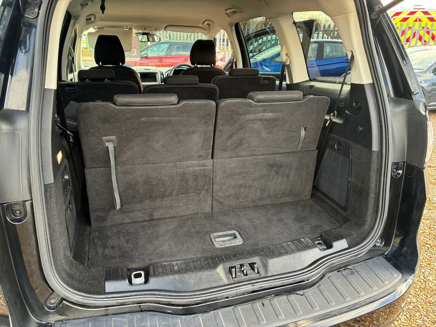 Used Ford Galaxy 2017 for sale - 77159849: Photo 8