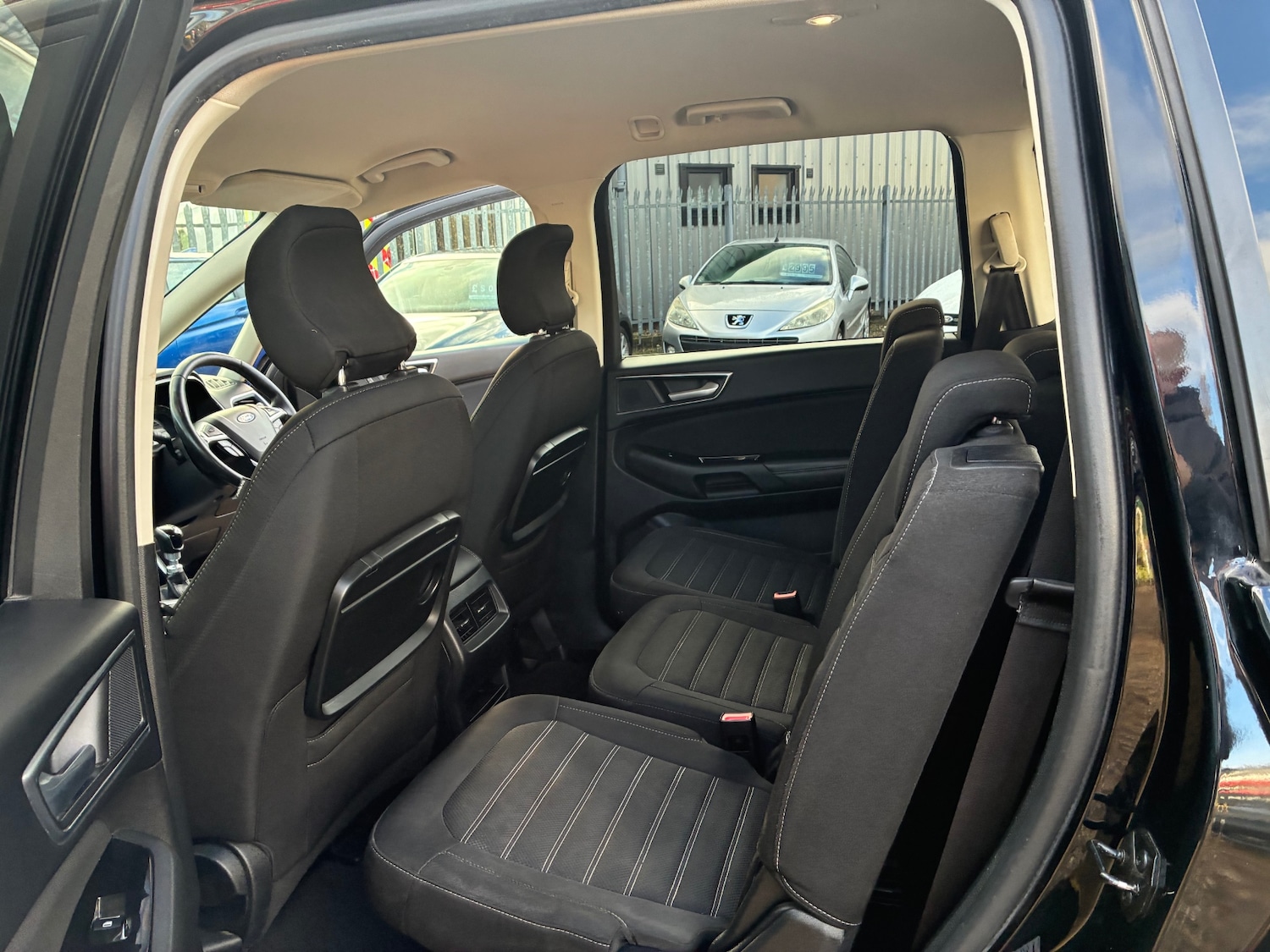 Used Ford Galaxy 2017 for sale - 77159849: Photo 9