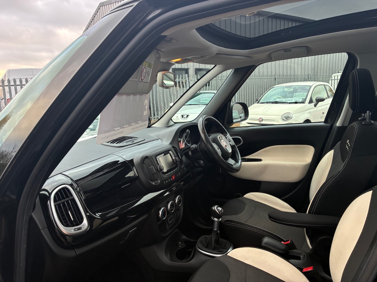 Used Fiat 500L 2017 for sale - 76845992: Photo 9