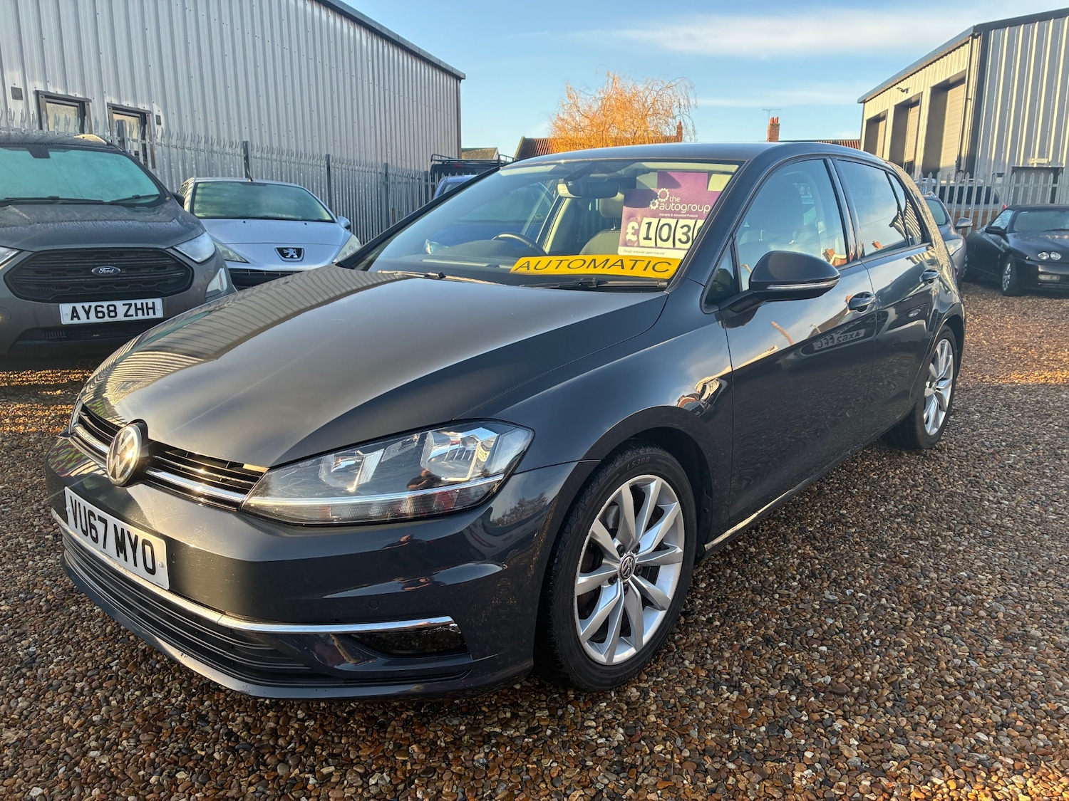 Used Volkswagen Golf 2017 for sale - 76904825: Photo 2