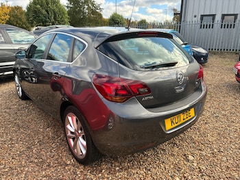 Used Vauxhall Astra 2011 for sale - 76365222: Photo