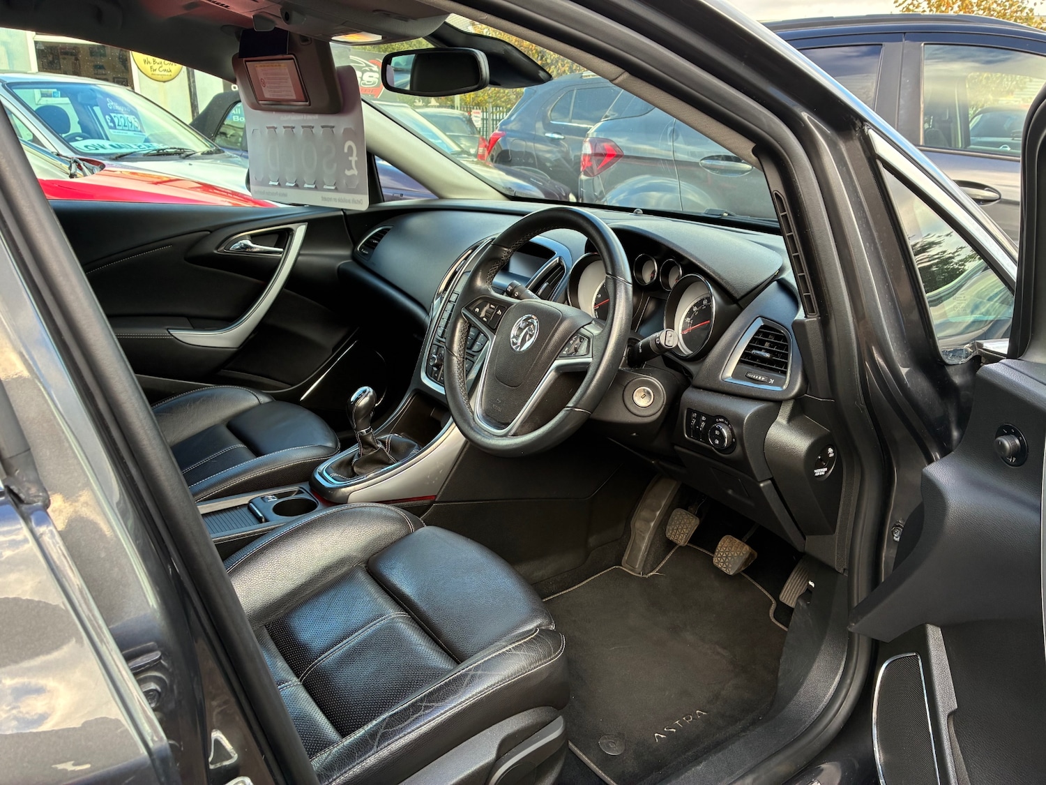 Used Vauxhall Astra 2011 for sale - 76365222: Photo 5