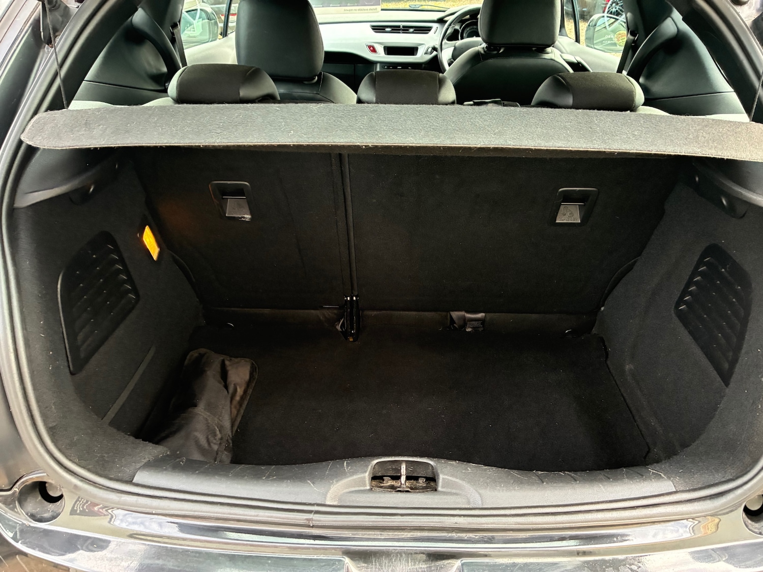 Used Citroen DS3 2011 for sale - 76392521: Photo 8