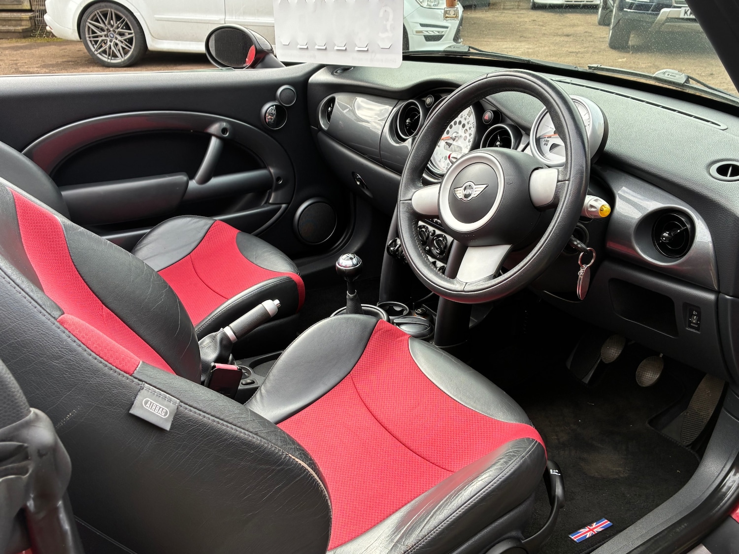 Used MINI Convertible 2005 for sale - 78090894: Photo 6