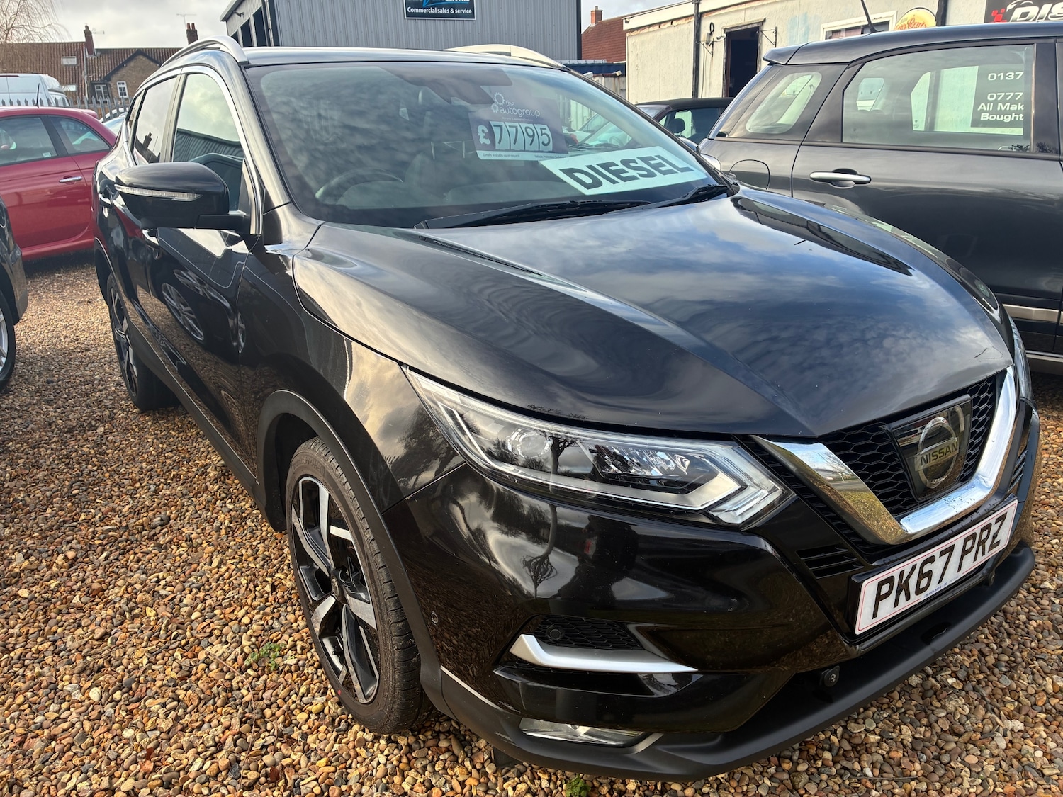Used Nissan Qashqai 2017 for sale - 77392366: Photo 2