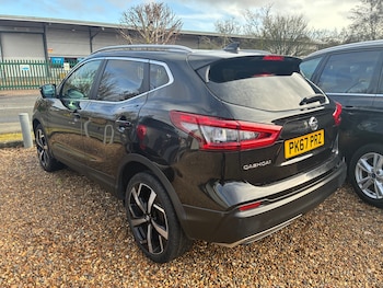 Used Nissan Qashqai 2017 for sale - 77392366: Photo