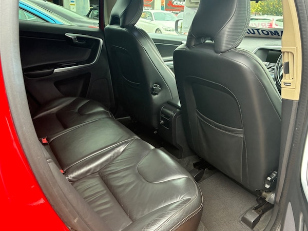Used Volvo XC60 2011 for sale - 76274861: Photo 6